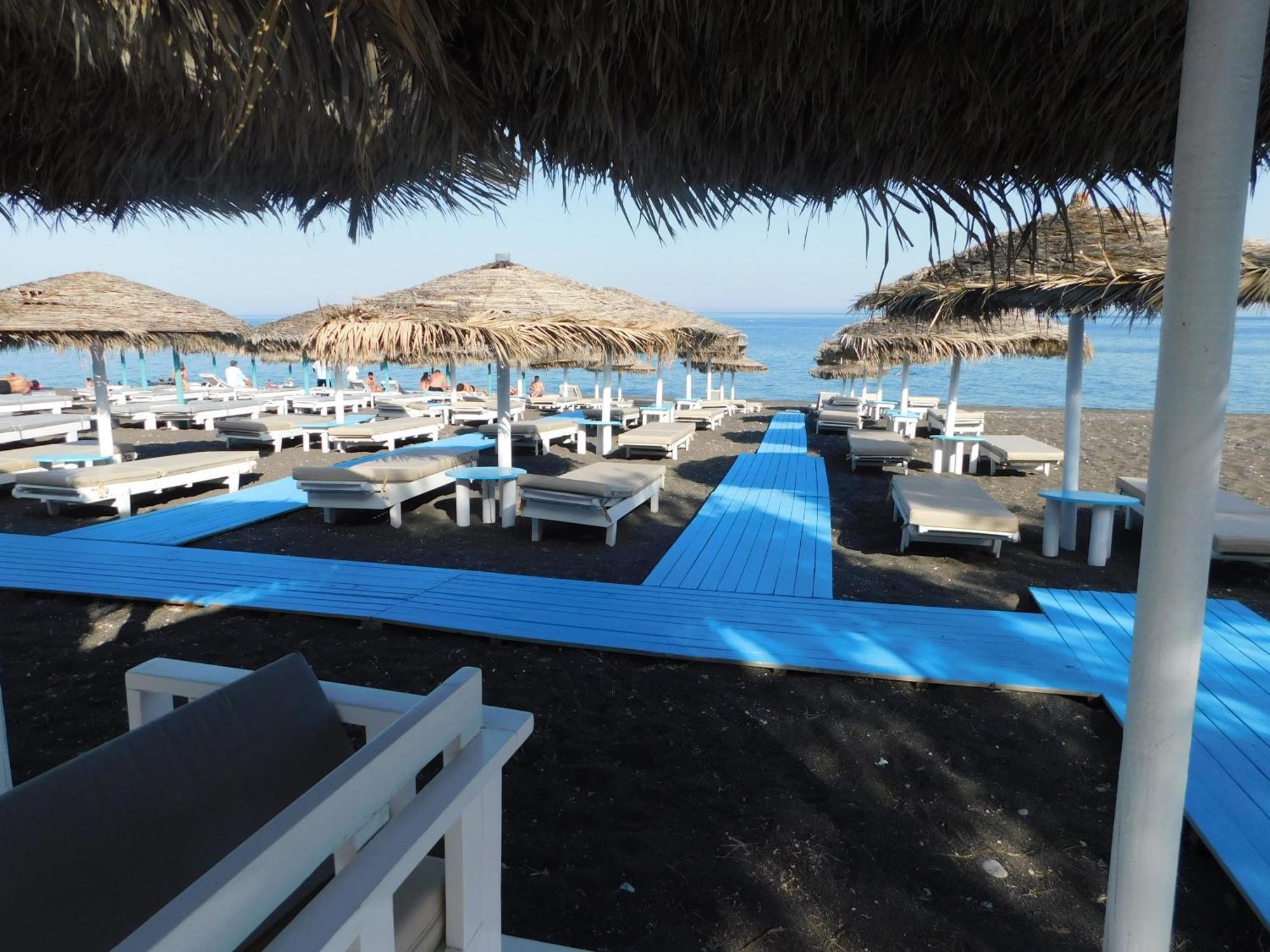 Happy Fish Rooms- Beachfront Perissa (Santorini) Exterior foto