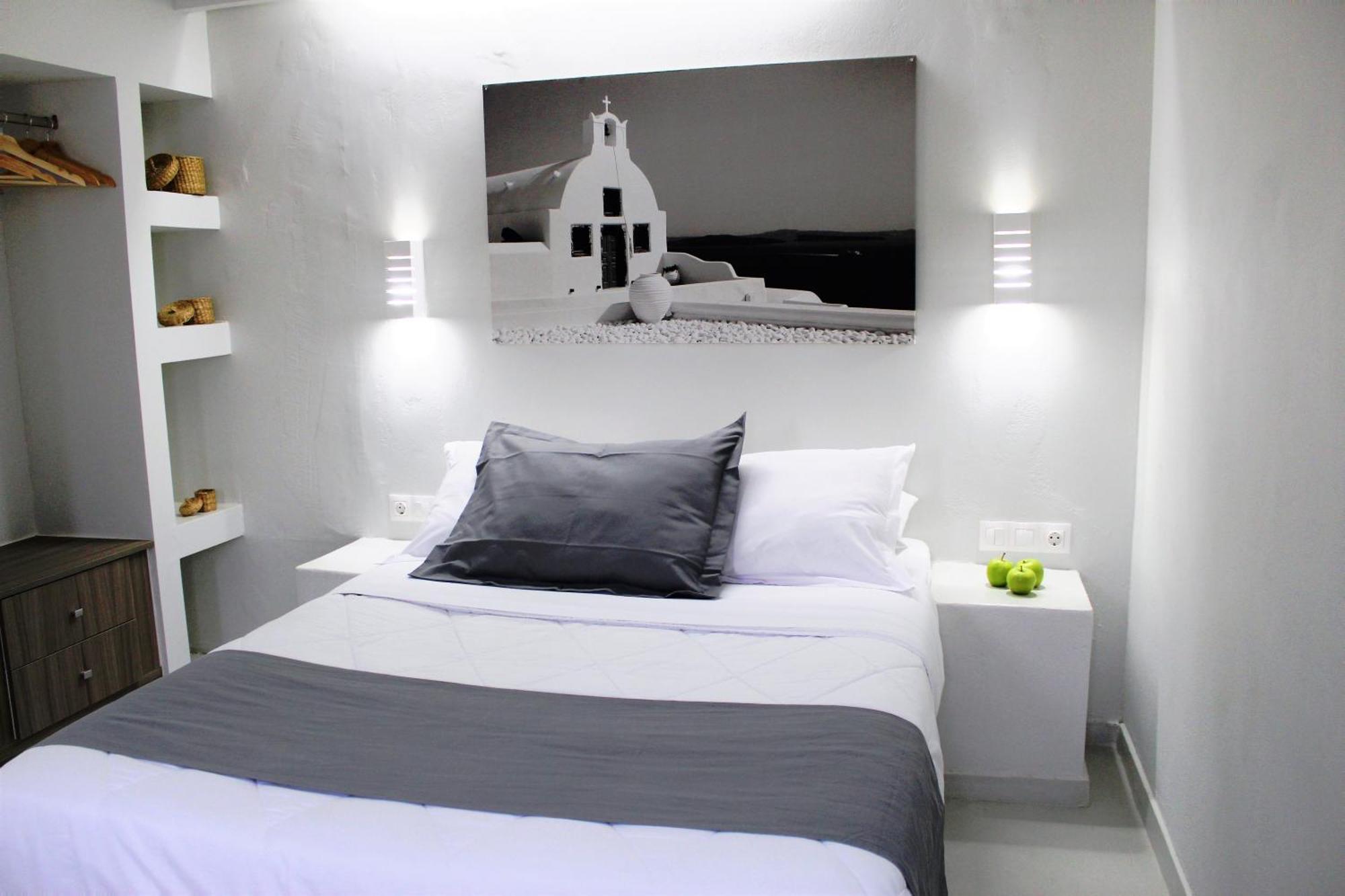 Happy Fish Rooms- Beachfront Perissa (Santorini) Exterior foto