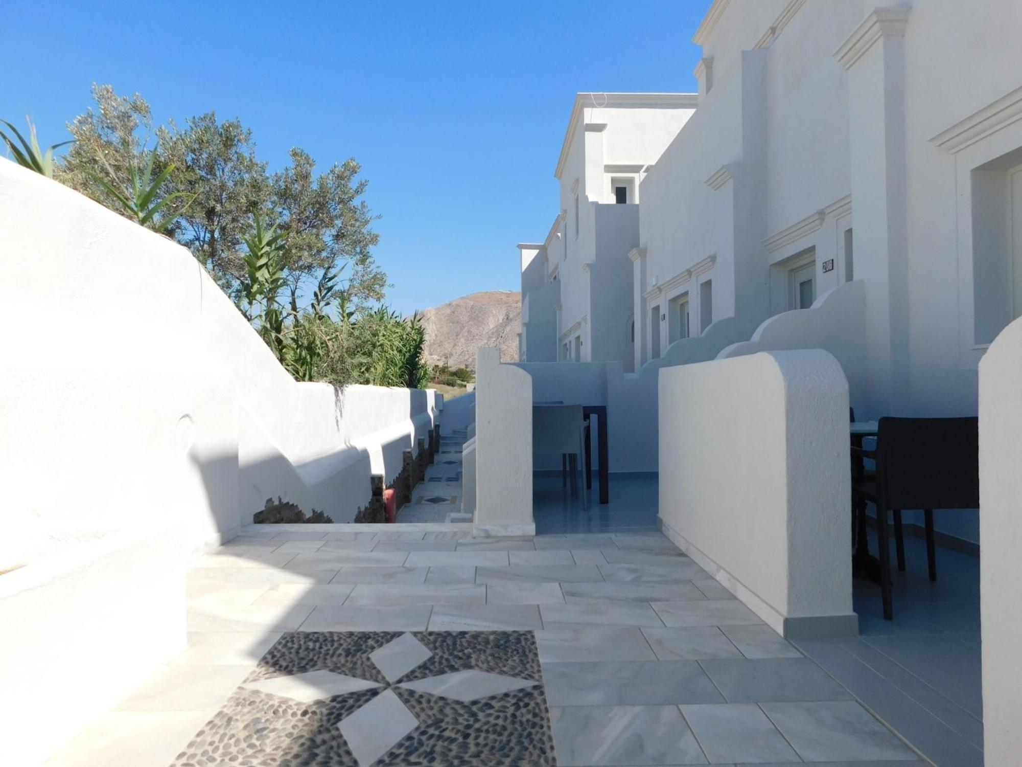 Happy Fish Rooms- Beachfront Perissa (Santorini) Exterior foto